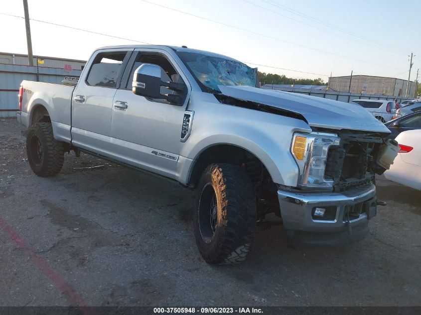 2017 FORD SUPER DUTY F-250 SRW LARIAT/PLATINUM - 1FT7W2BT4HEE70126