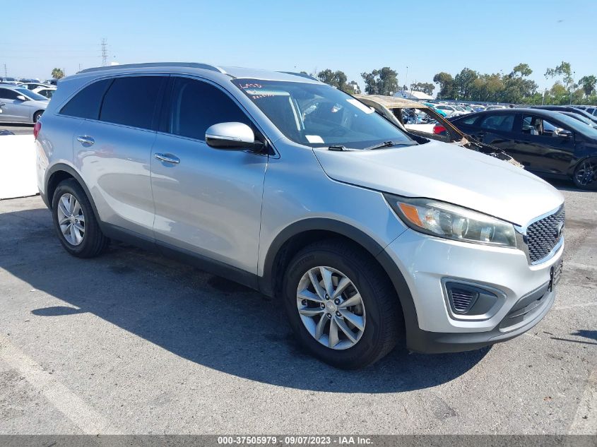 2016 KIA SORENTO LX - 5XYPG4A36GG029579