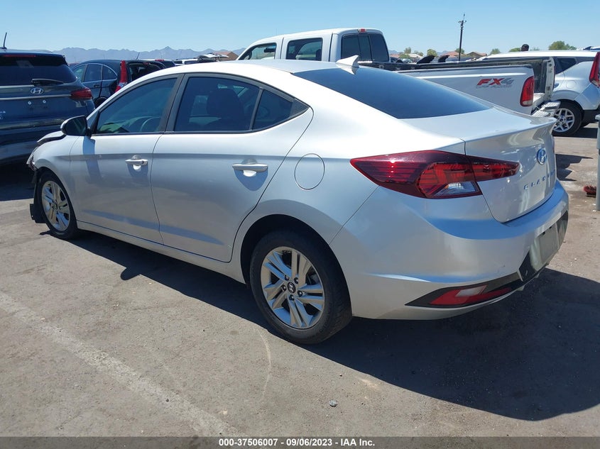 VIN 5NPD84LF9KH420699 2019 HYUNDAI ELANTRA SEL