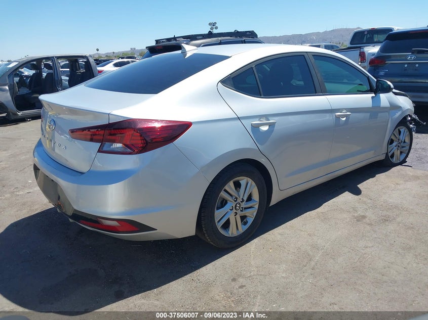 VIN 5NPD84LF9KH420699 2019 HYUNDAI ELANTRA SEL