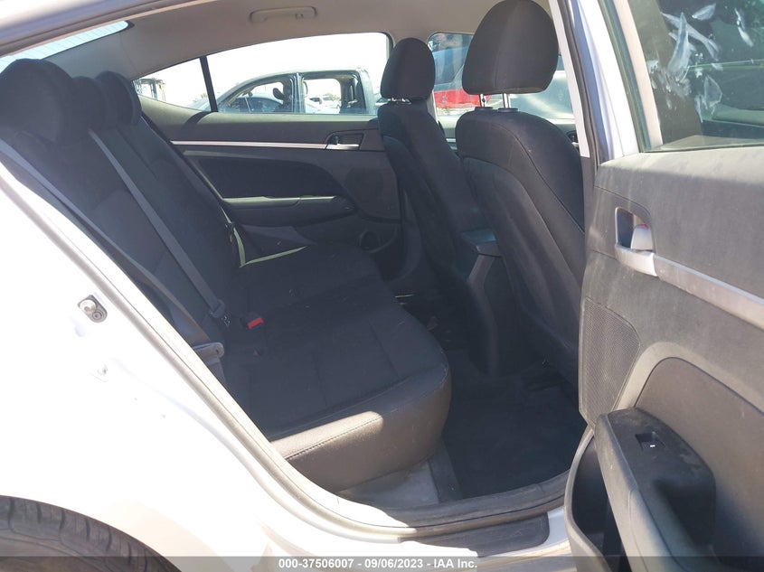 VIN 5NPD84LF9KH420699 2019 HYUNDAI ELANTRA SEL