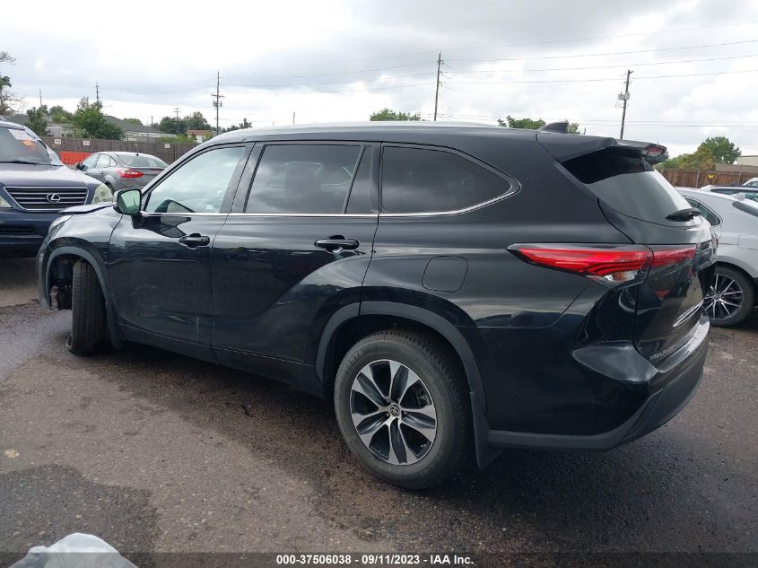 2022 TOYOTA HIGHLANDER XLE - 5TDGZRBH1NS161795