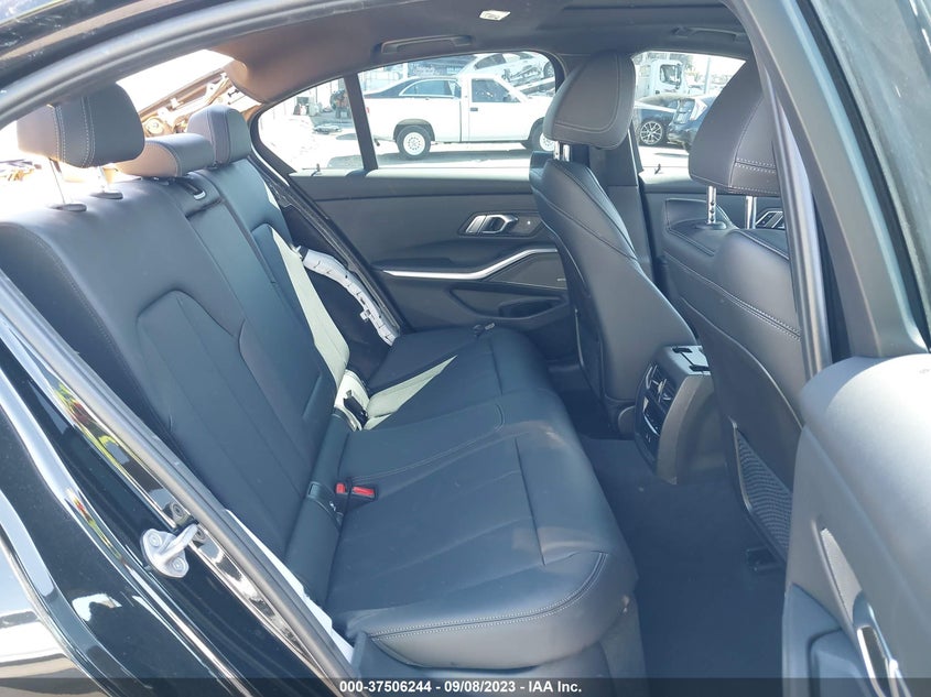 VIN 3MW49FS04P8D01553 2023 BMW 3 SERIES M340I