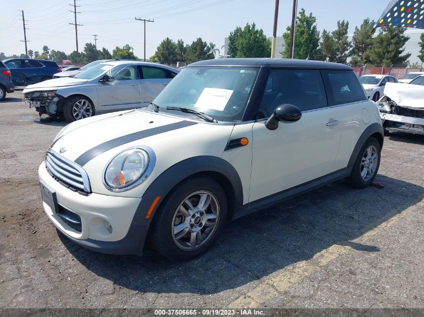 2013 MINI COOPER HARDTOP WMWSU3C57DT547550