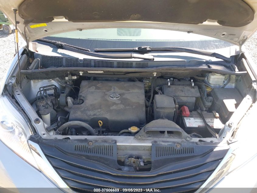 2014 TOYOTA SIENNA LE - 5TDKK3DC3ES464042