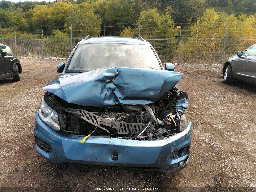 2017 VOLKSWAGEN TIGUAN - WVGBV7AX0HK043330