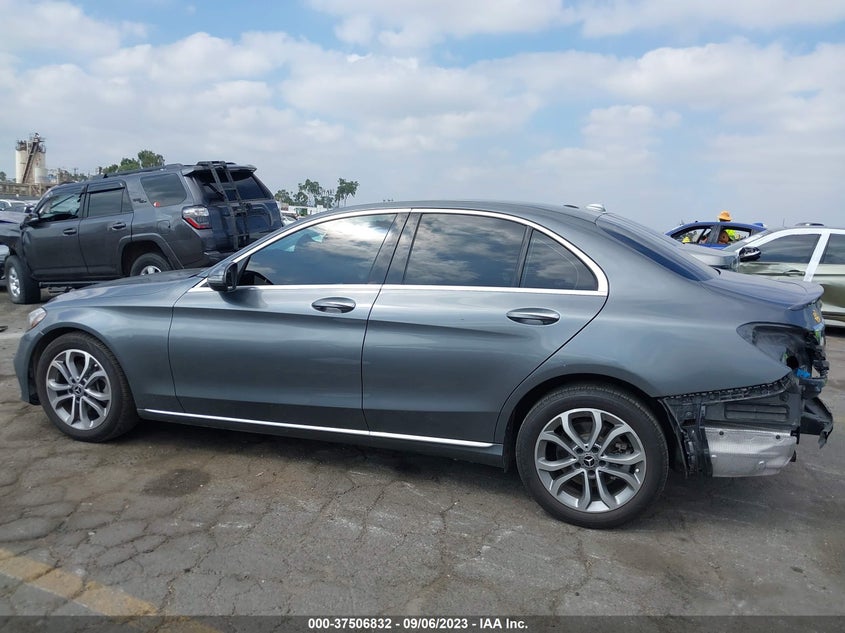 VIN 55SWF4JB3JU258594 2018 MERCEDES-BENZ C-CLASS C 300