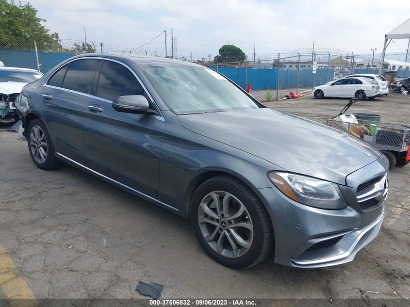 VIN 55SWF4JB3JU258594 2018 MERCEDES-BENZ C-CLASS C 300