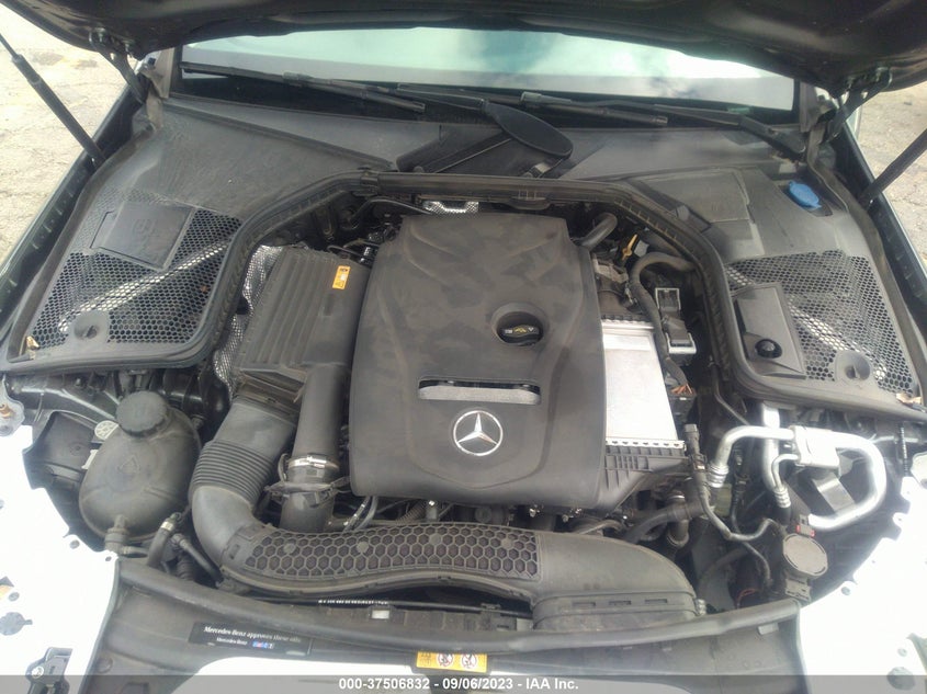 VIN 55SWF4JB3JU258594 2018 MERCEDES-BENZ C-CLASS C 300