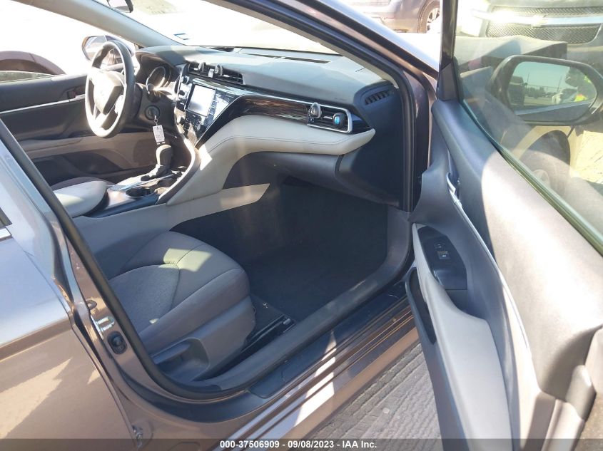 2020 TOYOTA CAMRY LE - 4T1C11AK4LU952296