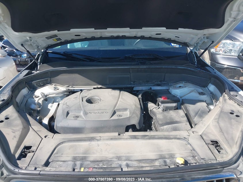 VIN YV4102CK3M1690787 2021 VOLVO XC90 MOMENTUM