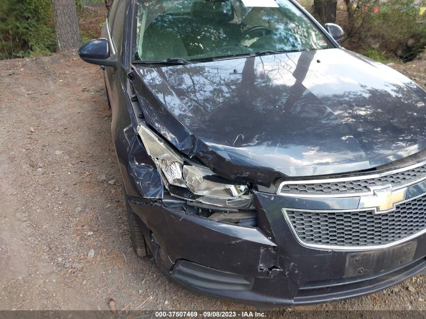 2014 CHEVROLET CRUZE 1LT - 1G1PC5SB2E7451035