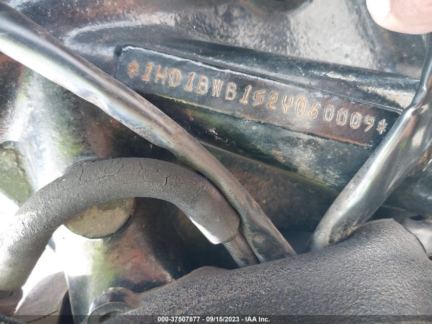 2002 HARLEY-DAVIDSON FLSTCI - 1HD1BWB152Y060009