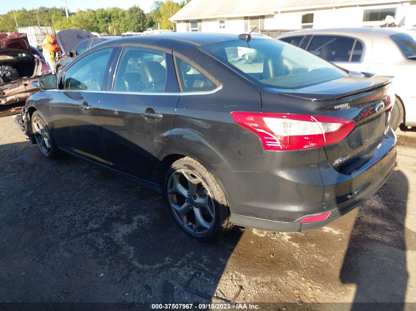 2013 FORD FOCUS TITANIUM - 1FADP3J26DL182019