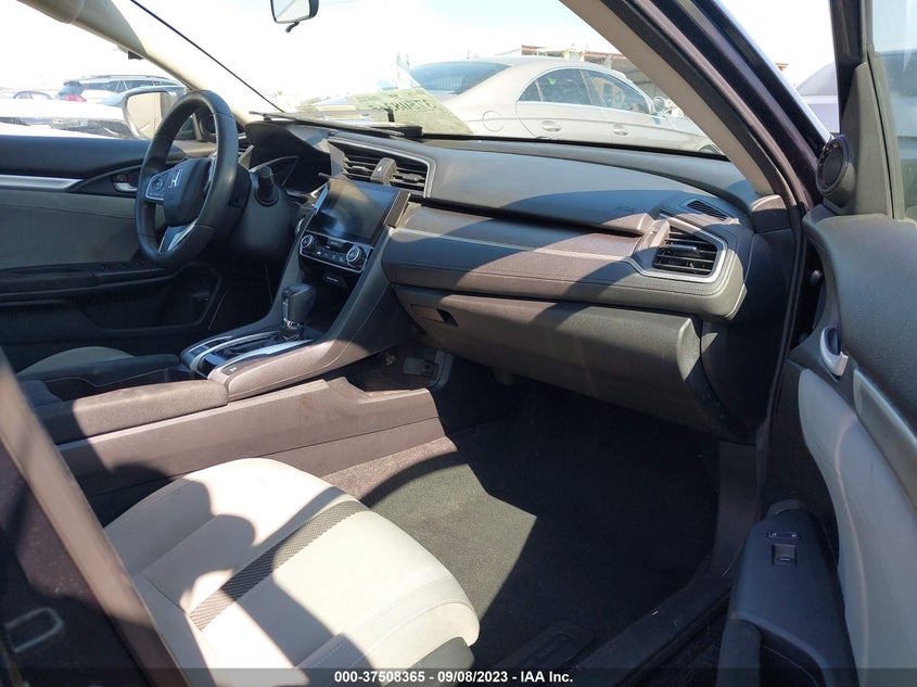 VIN 2HGFC2F73JH569828 2018 HONDA CIVIC SEDAN EX
