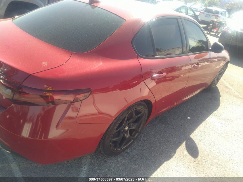 VIN ZARFAMAN5M7646209 2021 ALFA ROMEO GIULIA
