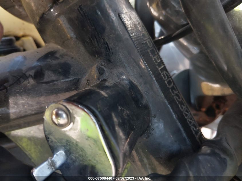 2002 VICTORY MOTORCYCLES V92 5VPCB16D323002156