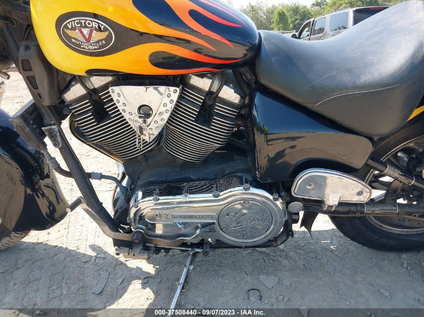 2002 VICTORY MOTORCYCLES V92 5VPCB16D323002156