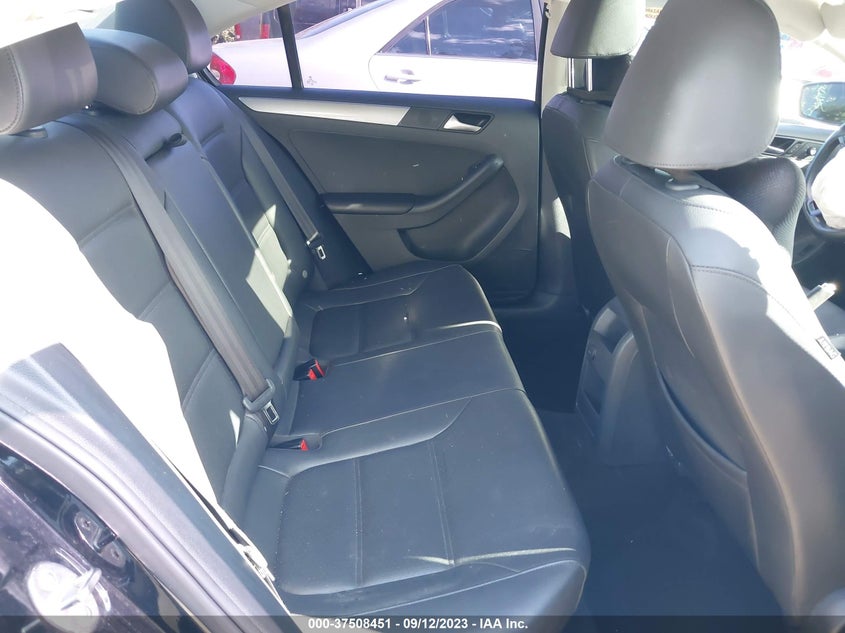 VIN 3VWDB7AJ0HM243065 2017 VOLKSWAGEN JETTA 1.4T SE