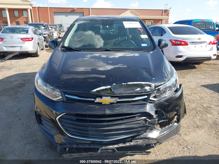 VIN KL7CJKSB2LB324951 2020 CHEVROLET TRAX LS