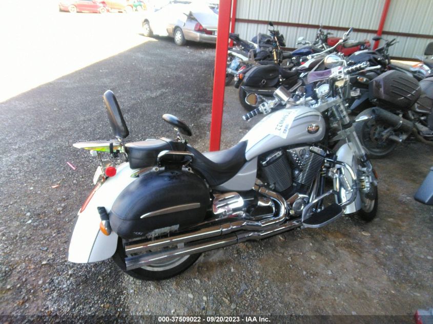 2005 VICTORY MOTORCYCLES KINGPIN 5VPCB16D553007492