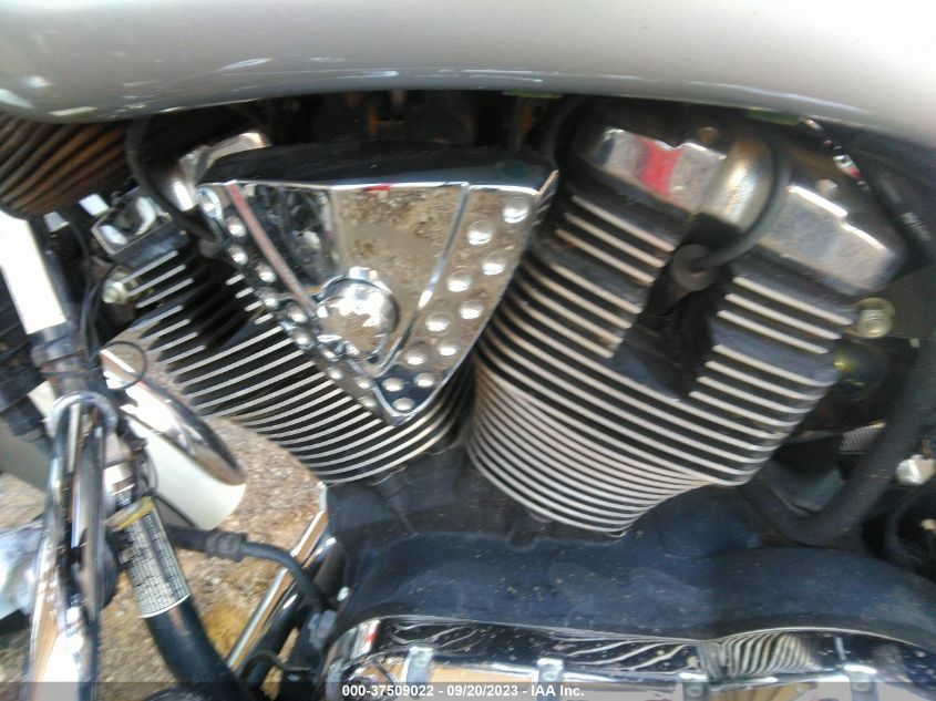 2005 VICTORY MOTORCYCLES KINGPIN 5VPCB16D553007492