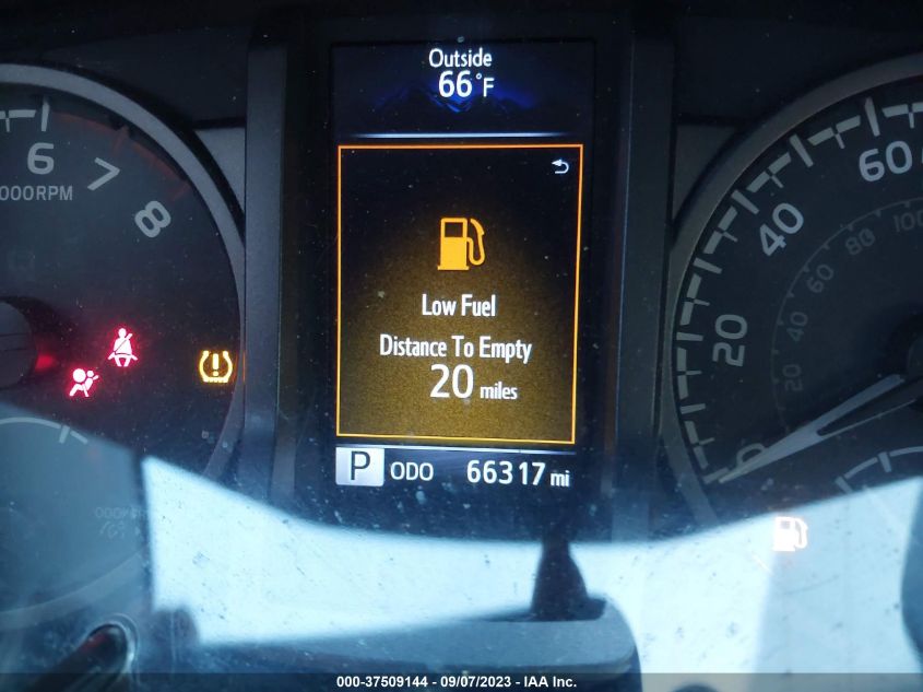 2017 TOYOTA TACOMA DBL CAB/SR/TRDSPT/OR/PRO - 3TMCZ5AN0HM090902