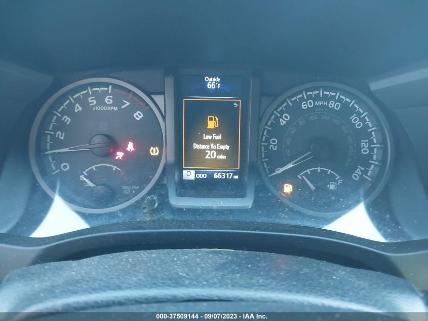 2017 TOYOTA TACOMA DBL CAB/SR/TRDSPT/OR/PRO - 3TMCZ5AN0HM090902