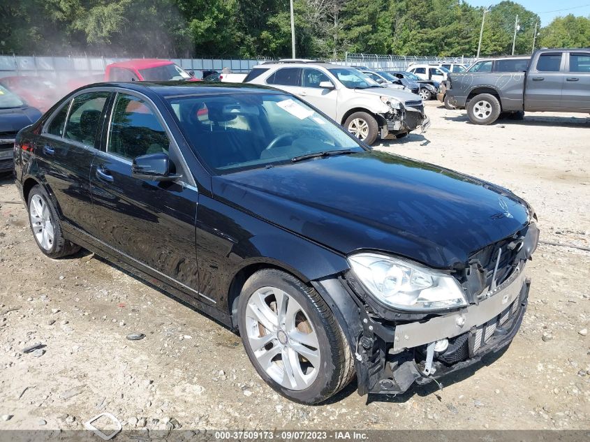 2013 MERCEDES-BENZ C-CLASS C 250 LUXURY - WDDGF4HB2DA793527