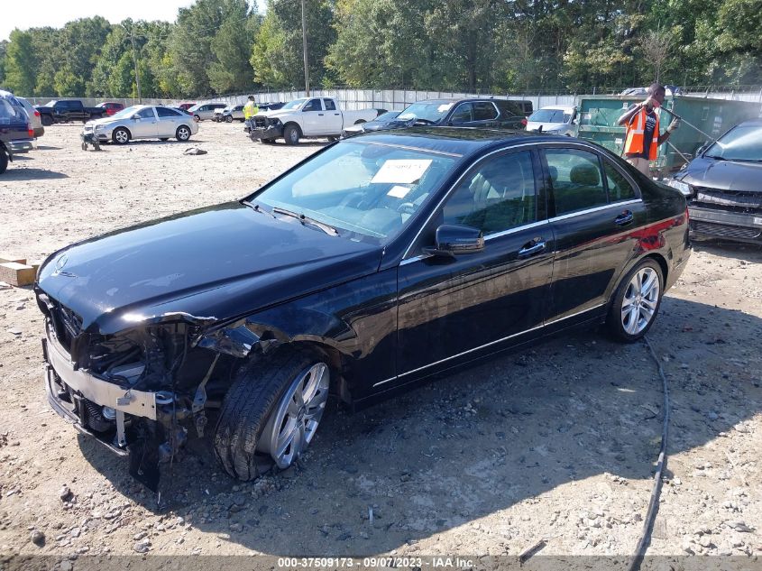 2013 MERCEDES-BENZ C-CLASS C 250 LUXURY - WDDGF4HB2DA793527