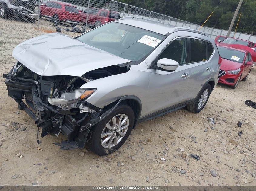 VIN KNMAT2MT2HP615776 2017 NISSAN ROGUE SV