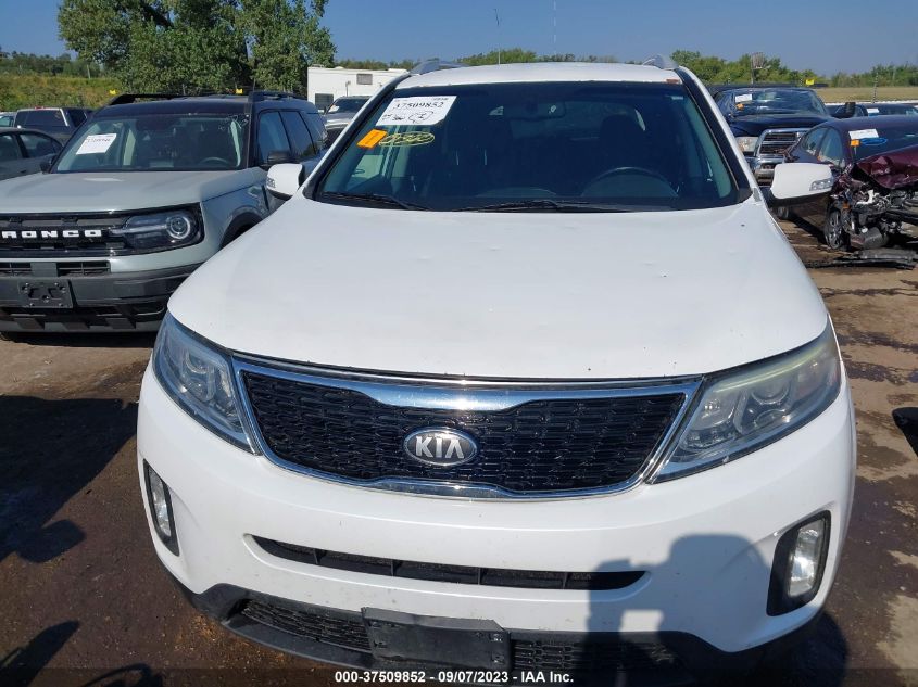 2014 KIA SORENTO LX - 5XYKTCA60EG505252