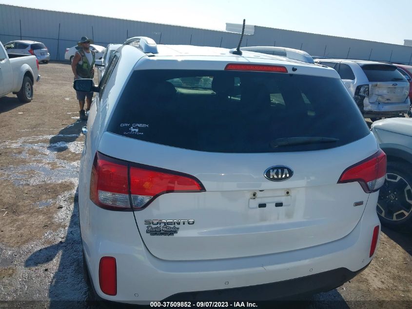 2014 KIA SORENTO LX - 5XYKTCA60EG505252