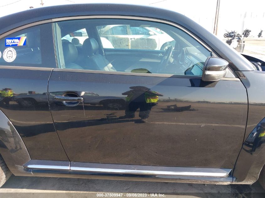 2014 VOLKSWAGEN BEETLE COUPE 2.5L - 3VWJP7AT5EM630163