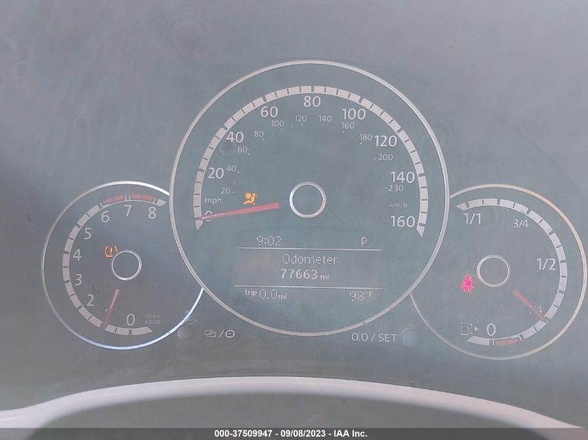 2014 VOLKSWAGEN BEETLE COUPE 2.5L - 3VWJP7AT5EM630163