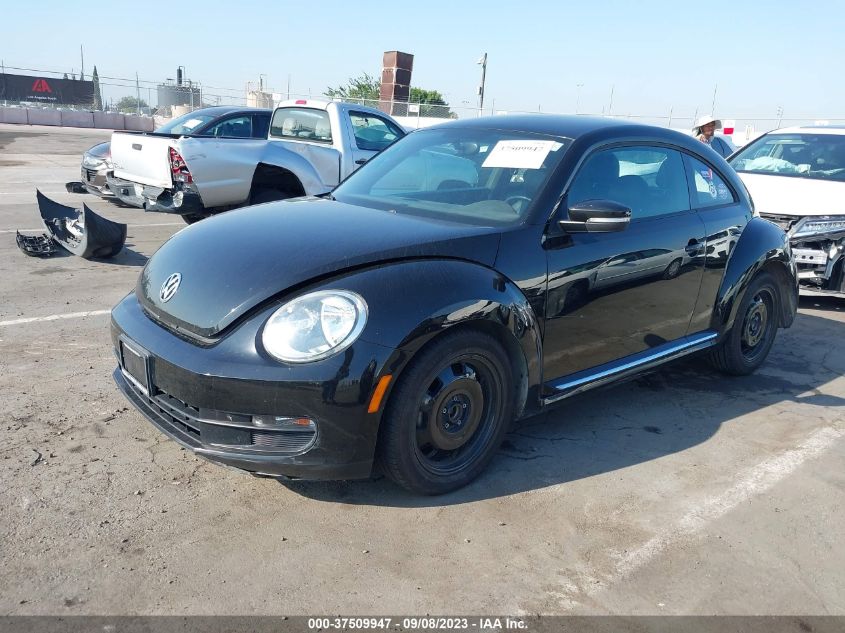 2014 VOLKSWAGEN BEETLE COUPE 2.5L - 3VWJP7AT5EM630163