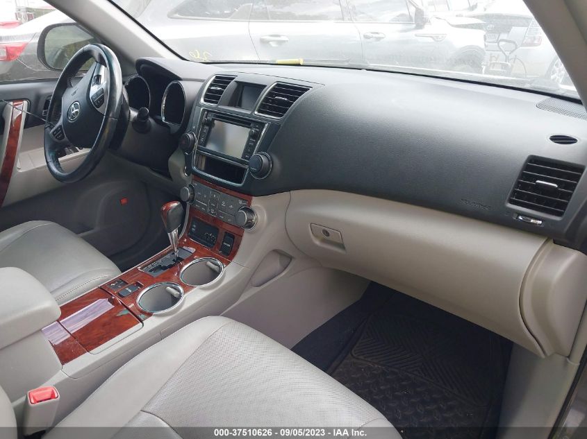 2013 TOYOTA HIGHLANDER LIMITED - 5TDDK3EH4DS200765