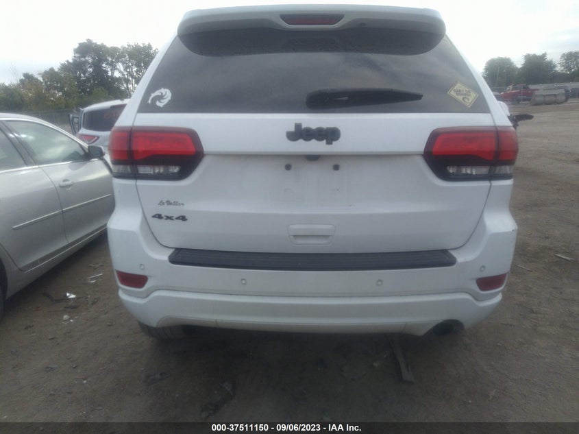 VIN 1C4RJFAG6JC103300 2018 JEEP GRAND CHEROKEE LAREDO