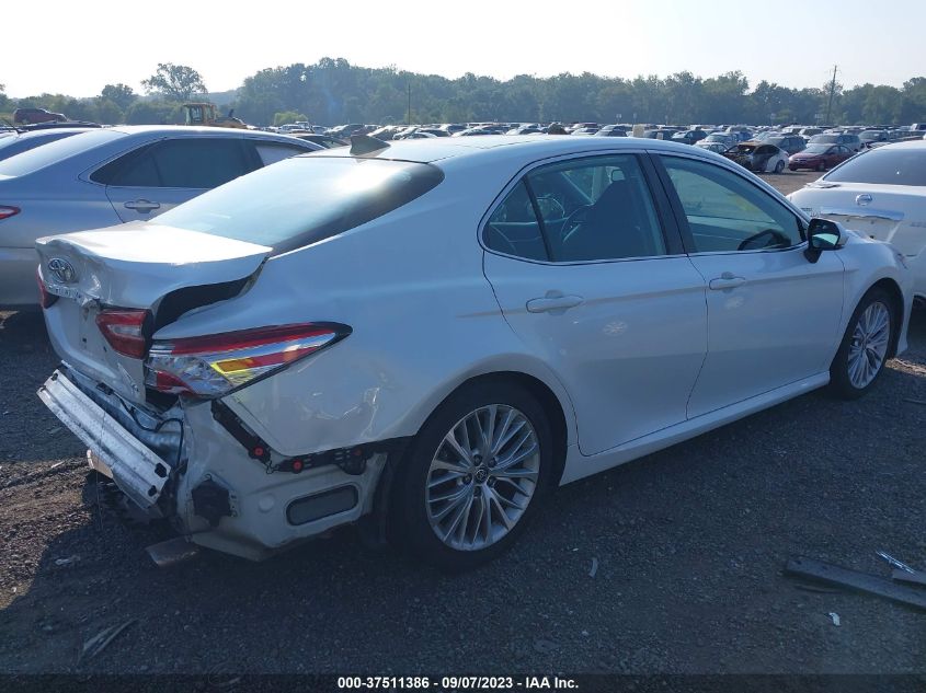 2020 TOYOTA CAMRY XLE - 4T1F11AK0LU964877