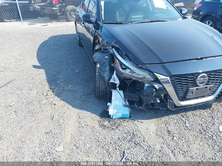 VIN 1N4BL4DV4KC137947 2019 NISSAN ALTIMA 2.5 SV