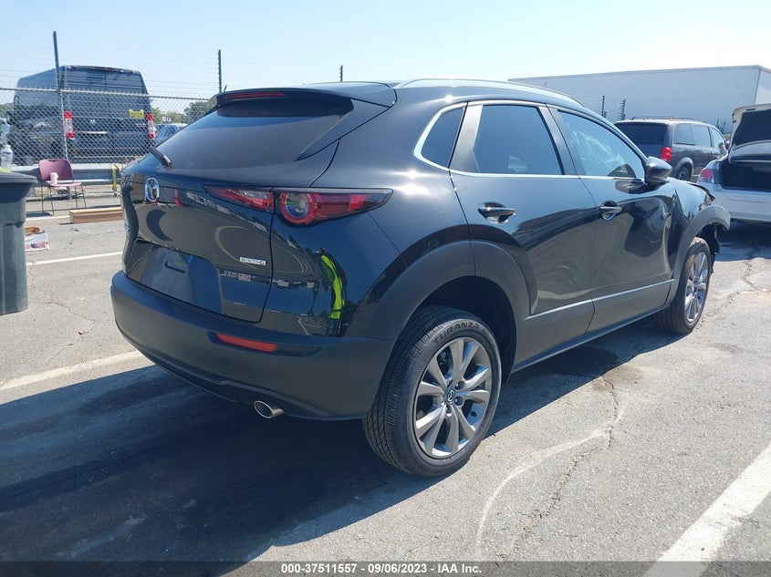 VIN 3MVDMBBM0PM555649 2023 MAZDA CX-30 2.5 S SELECT PACKAGE