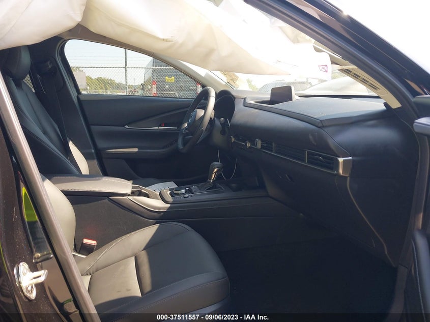 VIN 3MVDMBBM0PM555649 2023 MAZDA CX-30 2.5 S SELECT PACKAGE