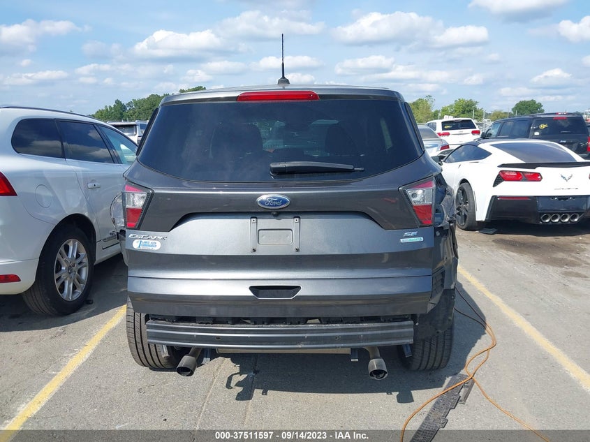 VIN 1FMCU0GD6HUA67647 2017 FORD ESCAPE SE
