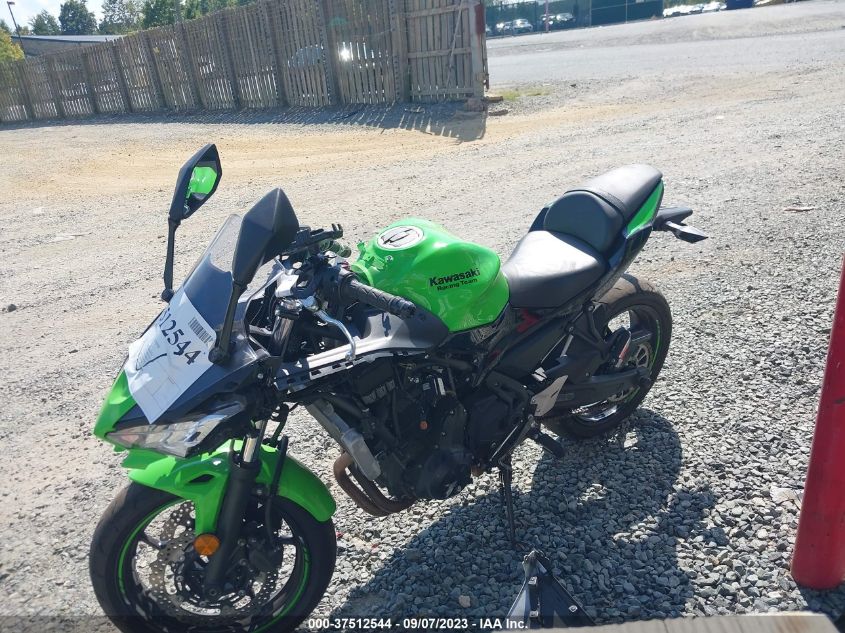 VIN ML5EXEN12NDA60231 2022 KAWASAKI EX650 N