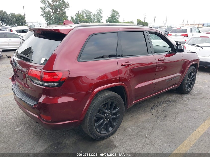VIN 1C4RJEAG3JC304582 2018 JEEP GRAND CHEROKEE LAREDO