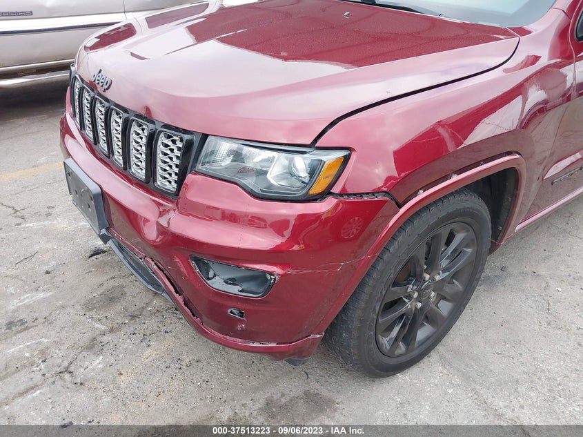 VIN 1C4RJEAG3JC304582 2018 JEEP GRAND CHEROKEE LAREDO