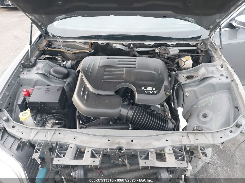 2019 CHRYSLER 300 LIMITED - 2C3CCAEG2KH722444