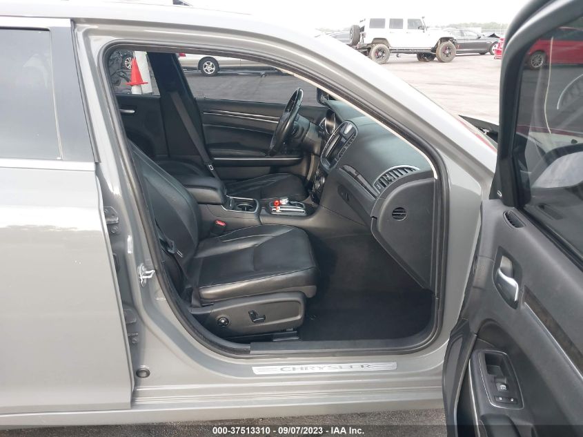 2019 CHRYSLER 300 LIMITED - 2C3CCAEG2KH722444