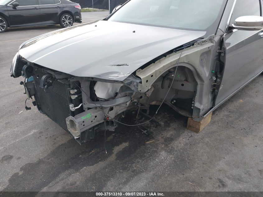 2019 CHRYSLER 300 LIMITED - 2C3CCAEG2KH722444