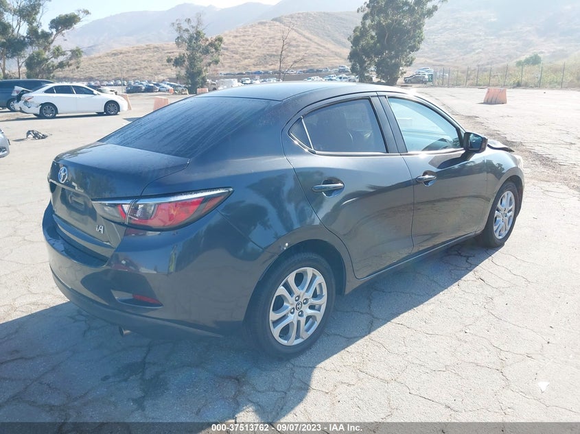 VIN 3MYDLBYV4JY304848 2018 TOYOTA YARIS IA